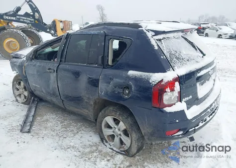 2017 Jeep Compass Sport 4X4 z USA, uszkodzony, nr VIN 1C4NJDBB9HD107156
